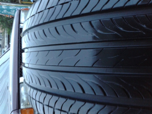 ขายเศษยาง215/50/17 ปี12  /1เส้น 900