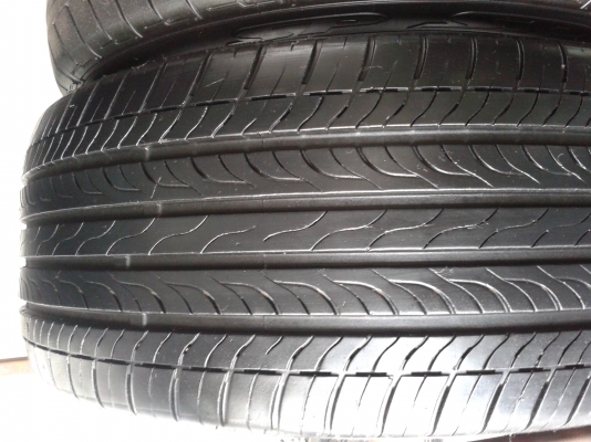 ขายเศษยาง215/50/17 ปี12  /1เส้น 900