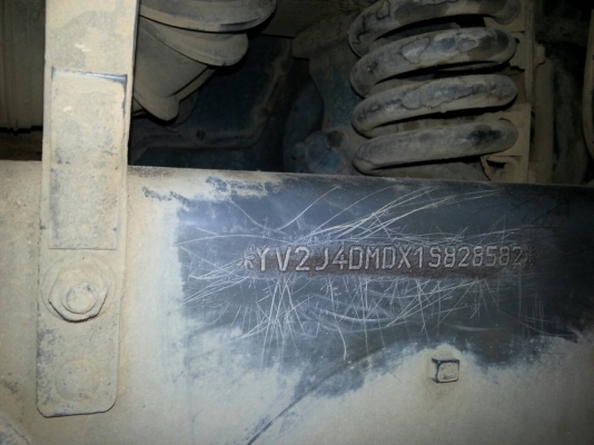 Volvo 380 Hp 10 ล้อ หัวลาก FM 12 ปีจดทะเบียน 45 สภาพสวยพร้อมใช้งาน