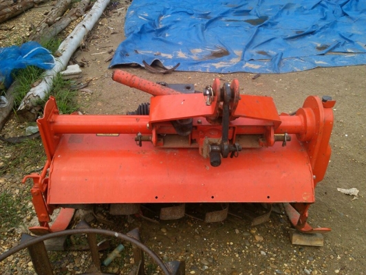 รถไถคูโบต้านั่งขับ  14  แรง  รถพร้อมใช้