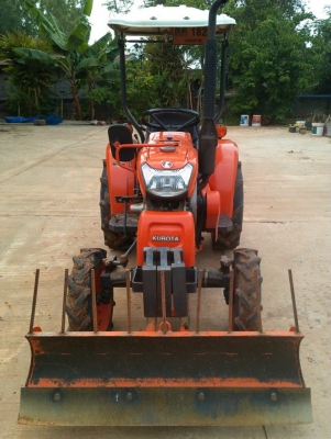 รถไถคูโบต้านั่งขับ  14  แรง  รถพร้อมใช้