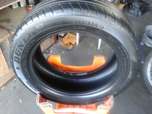 ขายยาง205/55/16 DUNLOPปี12   1คู่   เส้นละ600