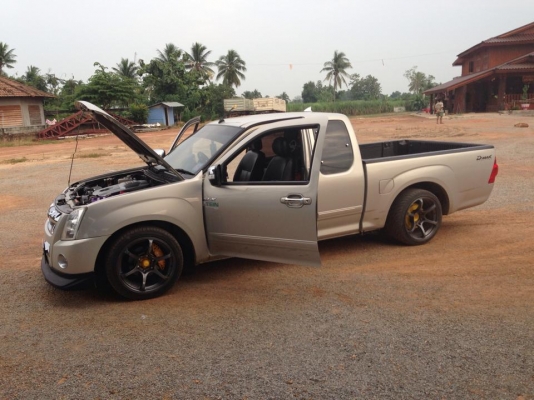 ขาย ISUZU D-MAX SLX 2.5 ต่อรองได้ครับ T.0911517750