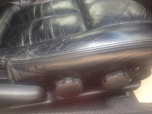 ขายดาวน์ NISSAN CEFIRO 2.0 G A32 AT ปี 40 สวยจัดทั้งคัน ภายในหรูหราสุดๆ กว้างขับนิ่มนั่งสบาย ติดตั้งแก๊ส LPG ลงเล่มครบพร้อมใช้งาน ประหยัดมากครับ เบาะหนังแท้สีดำ CD MP3 พ.เพาเวอร์ ก.ไฟฟ้าเซ็นทรัลล็อก ช่วงล่างแน่น ล้อแม็ก ทะเบียนภาษีครบพร้อมโอน ราคาต่อรองได ขายดาวน์ NISSAN CEFIRO 2.0 G A32 AT ปี 40 สวยจัดทั้งคัน ภายในหรูหราสุดๆ กว้างขับนิ่มนั่งสบาย ติดตั้งแก๊ส LPG ลงเล่มครบพร้อมใช้งาน ประหยัดมากครับ เบาะหนังแท้สีดำ CD MP3 พ.เพาเวอร์ ก.ไฟฟ้าเซ็นทรัลล็อก ช่วงล่างแน่น ล้อแม็ก ทะเบียนภาษีครบพร้อมโอน ราคาต่อรองได