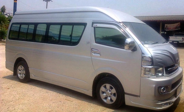 **670,000 บ.ต่อรอง**ขายรถตู้สวยๆ TOYOTA COMMUTER 2.5 D4D หลังคาสูง ปี49/06 แต่งVIP เครื่องเดิมเกียร์เดิม แน่นๆ แรง ไม่เยิ้ม ช่วงล่างหนึบ ภายในสวย คอนโซลเต็ม เครื่องเสียง แอร์เย็น สีสันสวยบาง หน้า-หลังเดิมไม่เคยชหนัก ล้อแม็ก ยางดี4เส้น พร้อมใช้งาน เอกสารคร **670,000 บ.ต่อรอง**ขายรถตู้สวยๆ TOYOTA COMMUTER 2.5 D4D หลังคาสูง ปี49/06 แต่งVIP เครื่องเดิมเกียร์เดิม แน่นๆ แรง ไม่เยิ้ม ช่วงล่างหนึบ ภายในสวย คอนโซลเต็ม เครื่องเสียง แอร์เย็น สีสันสวยบาง หน้า-หลังเดิมไม่เคยชหนัก ล้อแม็ก ยางดี4เส้น พร้อมใช้งาน เอกสารคร