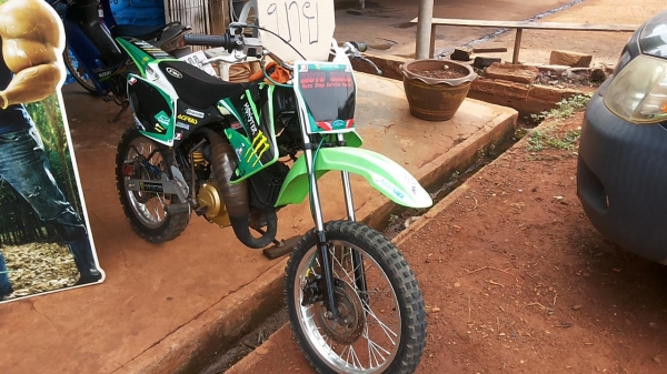 ***ขายแล้วครับขอบคุณ Truck2hand น้องฝากขาย มอไซค์ฯแต่ง HONDA TENA แต่งสไตล์ ขาลุย รายละเอียด ตามรูปครับ เอกสารเล่มทะเบียน ราคาต่อรองได้นิดหน่อย ครับ ***ขายแล้วครับขอบคุณ Truck2hand น้องฝากขาย มอไซค์ฯแต่ง HONDA TENA แต่งสไตล์ ขาลุย รายละเอียด ตามรูปครับ เอกสารเล่มทะเบียน ราคาต่อรองได้นิดหน่อย ครับ