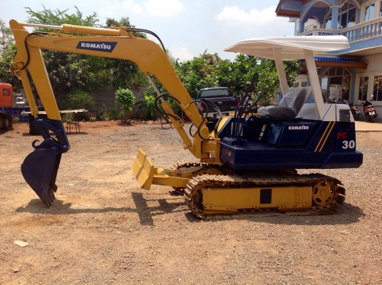 ขายรถแบ็คโฮKOMATSU PC30รุ่น1อาร์มยาวสภาพพร้อมใช้งานมีเอกสาร(มีVDOชม)สนใจติดต่อ085-5632278นายภานุกูล ราคาต่อรองได้ ขายรถแบ็คโฮKOMATSU PC30รุ่น1อาร์มยาวสภาพพร้อมใช้งานมีเอกสาร(มีVDOชม)สนใจติดต่อ085-5632278นายภานุกูล ราคาต่อรองได้