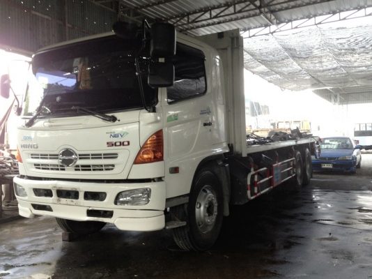 ขายรถกระบะบรรทุก 10 ล้อ HINO MEGA  FL  ยาว 7.5 เมตร เครื่องยนต์ 220 แรงม้า ยูโร 3 NGV เต็มระบบ สนใจติดต่อ 080-4477814 พีรพงษ์