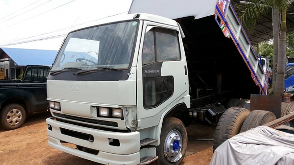 ***ขายแล้วครับขอบคุณ Truck2hand ขาย6ล้อดั้ม HINO FC2WEKA 120 ห้างแท้ ปี36 เครื่องเดิมเกียร์เดิม WO4D 120 แรง แห้งๆ แน่นๆ ช่วงล่างใหญ่ คัสซีใหญ่ สวยเดิมๆโรงงาน ไม่มีปะไมีมีดาม ไม่มีบวม กระบะดั้มเหล็กบิ้วใหม่ กว้าง2.20ม. ยาว 4.15ม. พื้นสวย กระบอกดั้ม6ตัน ยิ ***ขายแล้วครับขอบคุณ Truck2hand ขาย6ล้อดั้ม HINO FC2WEKA 120 ห้างแท้ ปี36 เครื่องเดิมเกียร์เดิม WO4D 120 แรง แห้งๆ แน่นๆ ช่วงล่างใหญ่ คัสซีใหญ่ สวยเดิมๆโรงงาน ไม่มีปะไมีมีดาม ไม่มีบวม กระบะดั้มเหล็กบิ้วใหม่ กว้าง2.20ม. ยาว 4.15ม. พื้นสวย กระบอกดั้ม6ตัน ยิ