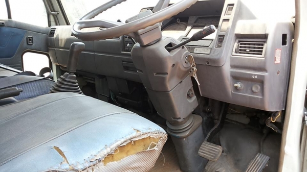 ***ขายแล้วครับขอบคุณ Truck2hand ขาย6ล้อดั้ม HINO FC2WEKA 120 ห้างแท้ ปี36 เครื่องเดิมเกียร์เดิม WO4D 120 แรง แห้งๆ แน่นๆ ช่วงล่างใหญ่ คัสซีใหญ่ สวยเดิมๆโรงงาน ไม่มีปะไมีมีดาม ไม่มีบวม กระบะดั้มเหล็กบิ้วใหม่ กว้าง2.20ม. ยาว 4.15ม. พื้นสวย กระบอกดั้ม6ตัน ยิ ***ขายแล้วครับขอบคุณ Truck2hand ขาย6ล้อดั้ม HINO FC2WEKA 120 ห้างแท้ ปี36 เครื่องเดิมเกียร์เดิม WO4D 120 แรง แห้งๆ แน่นๆ ช่วงล่างใหญ่ คัสซีใหญ่ สวยเดิมๆโรงงาน ไม่มีปะไมีมีดาม ไม่มีบวม กระบะดั้มเหล็กบิ้วใหม่ กว้าง2.20ม. ยาว 4.15ม. พื้นสวย กระบอกดั้ม6ตัน ยิ