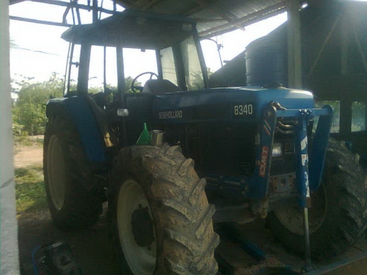 ขาย ฟอร์ด นิวฮอนแลนด์ สองเพลาใหญ่ 8340 ตัวแท้ครับ 600000 เอาไปเลย