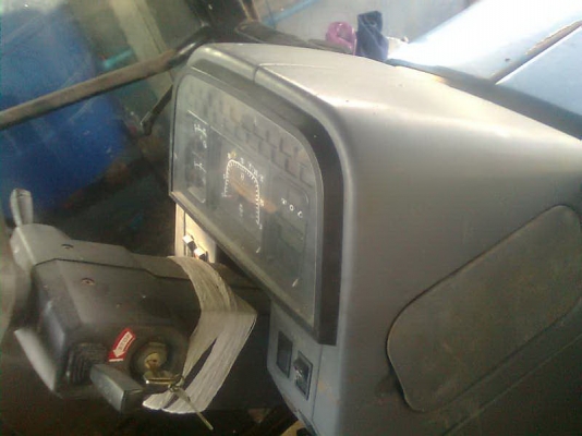 ขาย ฟอร์ด นิวฮอนแลนด์ สองเพลาใหญ่ 8340 ตัวแท้ครับ 600000 เอาไปเลย