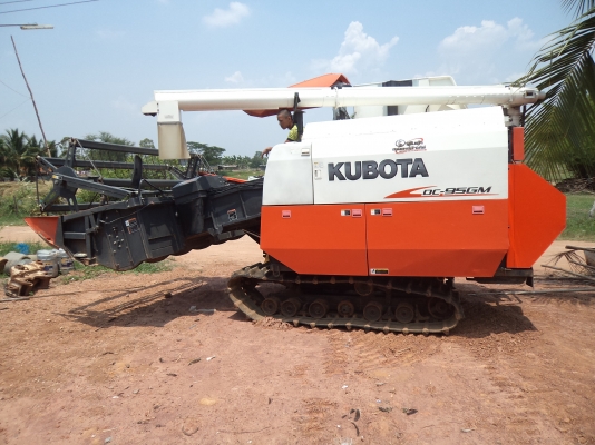 ขาย595000บาทรถเกียวคูโบต้า95สภาพสวยๆอาไปพร้อมใช้งานเลยคับ