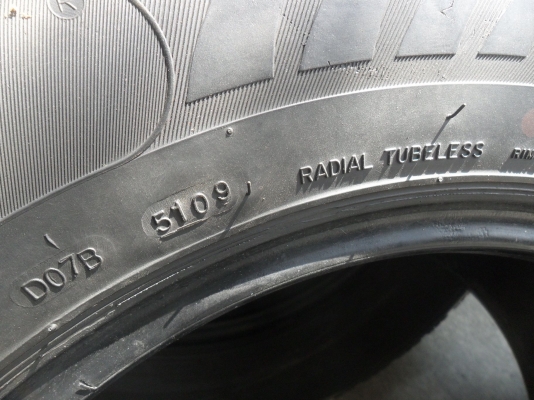 ยาง DEESTONE 225/70R15 ปี5109 ดอกหนาๆ สวยๆ 4 เส้น ราคา 3500 บาท