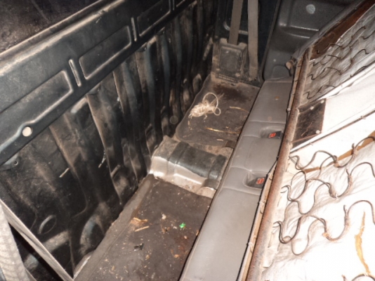 ขายMITSUBISHI ตอนเดียว ปี1995ขายตามสภาพ086-4457033 ไม่ลดแล้วครับ