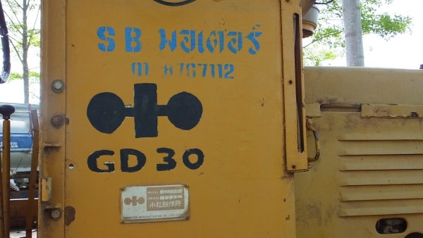 ขายรถเกรด KOMATSU GD30