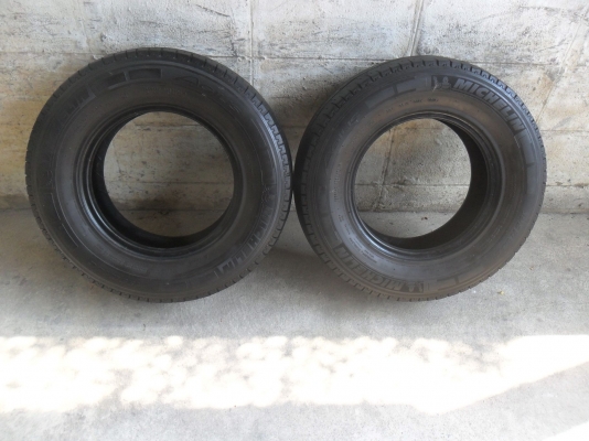 ยาง MICHELIN 195R14 ปี10 สวยๆ 1 คู่ ราคา 1700 บาท