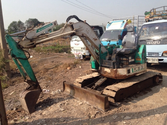 ขายรถแมคโคร PC38UU สภาพพร้อใช้ สนใจติดต่อ บอย 085-156-2314