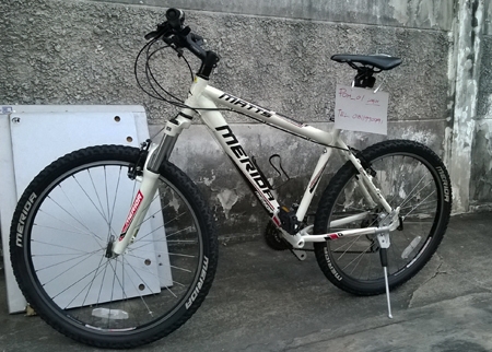 Merida Matte-40 V-brake เสือภูเขา อายุ 1-1.5 ปี Merida Matte-40 V-brake เสือภูเขา อายุ 1-1.5 ปี