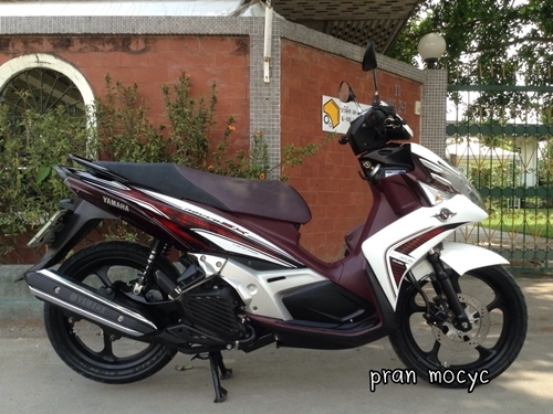 ขายรถมอเตอร์ไซค์มือสองyamaha nouvo sx สีขาวม่วงปี2556