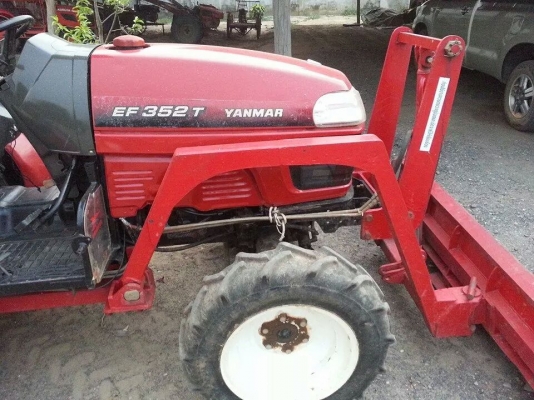 ยันร์ม่า 352 t  ใบมีด ผาน 5 สภาพเดิมๆใช้งานใด้ปรกติ..เอาตัวรถใบมีด 195000 ครับ