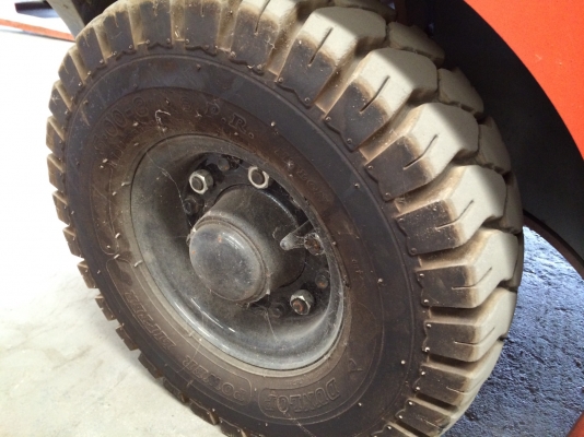 Toyota ฟอร์คลิฟต์ รุ่น 8 เก่านอก 1.5 ตัน Full Option ออร์โต้ แค่ 186 ชม. !