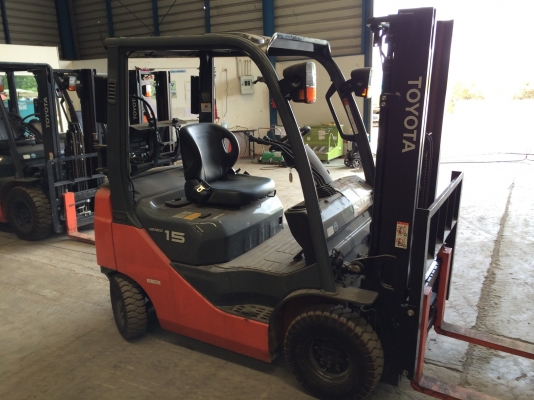 Toyota ฟอร์คลิฟต์ รุ่น 8 เก่านอก 1.5 ตัน Full Option ออร์โต้ แค่ 186 ชม. !