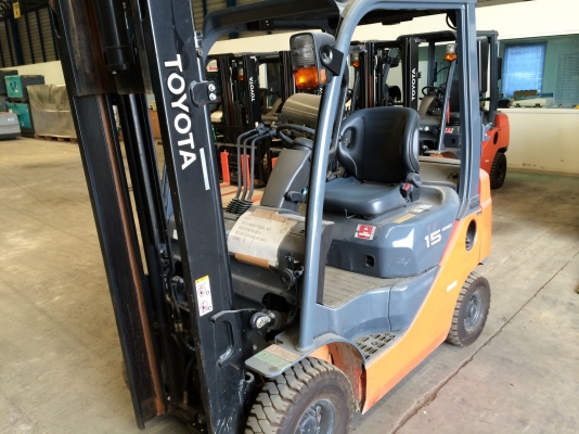 Toyota ฟอร์คลิฟต์ รุ่น 8 เก่านอก 1.5 ตัน Full Option ออร์โต้ แค่ 186 ชม. !