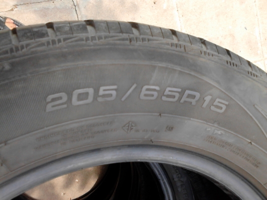 205/65R15 GOODYEAR DURAPLUS ปียังใหม่ ดอกหนาใช้ได้ มี ชุด 4 เส้น TEL.081-427-3941 205/65R15 GOODYEAR DURAPLUS ปียังใหม่ ดอกหนาใช้ได้ มี ชุด 4 เส้น TEL.081-427-3941