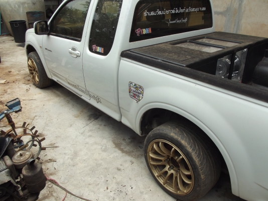 ขอขายรถกระบะ D MAX ขอขายรถกระบะ D MAX