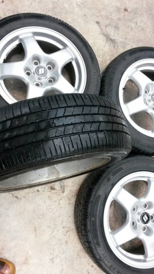 ล้อSkyline GTS ขอบ16ล้อสภาพสวยพร้อมฝาไม่เคยซ่อม +พร้อมยาง195/55/16ยางสภาพพอใช้ ขาย8500 สนใจโทร 0816898024