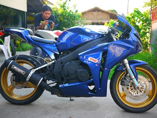 ขาย Cbr400 พร้อมทะเบียนแท้ แฟริ่ง CBR1000 2008 พร้อมครอบถัง ขาย Cbr400 พร้อมทะเบียนแท้ แฟริ่ง CBR1000 2008 พร้อมครอบถัง