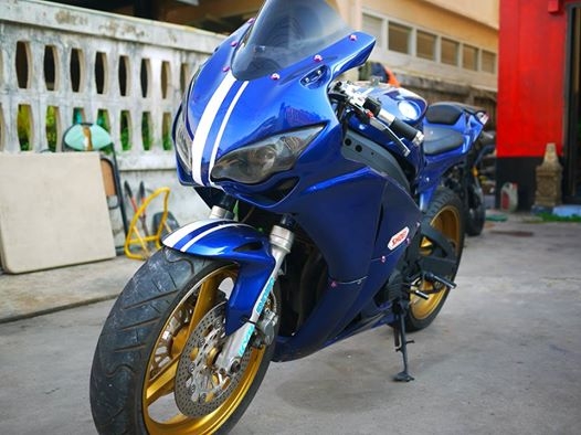 ขาย Cbr400 พร้อมทะเบียนแท้ แฟริ่ง CBR1000 2008 พร้อมครอบถัง ขาย Cbr400 พร้อมทะเบียนแท้ แฟริ่ง CBR1000 2008 พร้อมครอบถัง