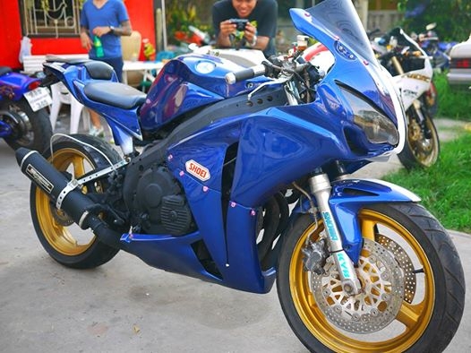 ขาย Cbr400 พร้อมทะเบียนแท้ แฟริ่ง CBR1000 2008 พร้อมครอบถัง ขาย Cbr400 พร้อมทะเบียนแท้ แฟริ่ง CBR1000 2008 พร้อมครอบถัง