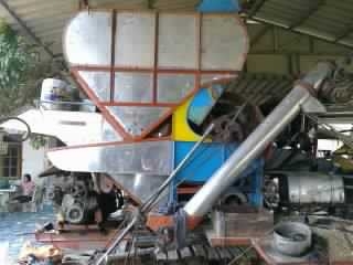 ขายรถเกี่ยวข้าว