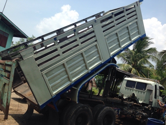 HINO FM3Mเครื่อง240แรงม้า2เพลาดั้ม HINO FM3Mเครื่อง240แรงม้า2เพลาดั้ม