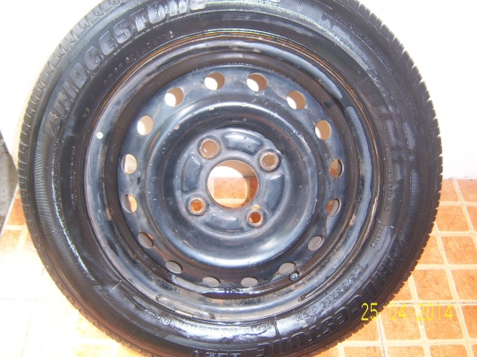 ยางอะไหล่175 65 14 ปี11