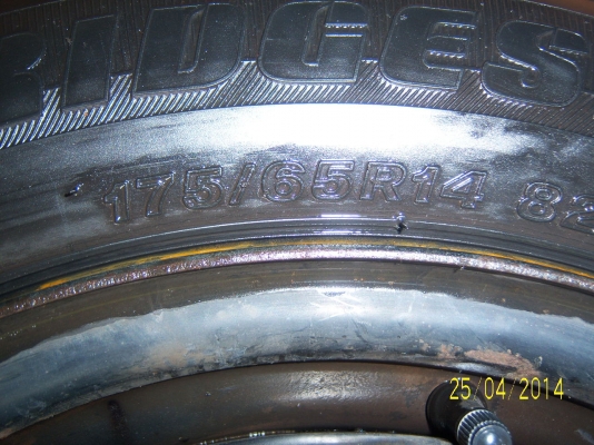 ยางอะไหล่175 65 14 ปี11