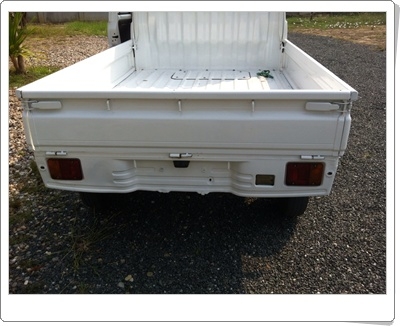 ขาย... Daihatsu S200P  เกียร์ออโต้ หลังคาสูง สีขาวมุกทั้งคัน สภาพเยี่ยม