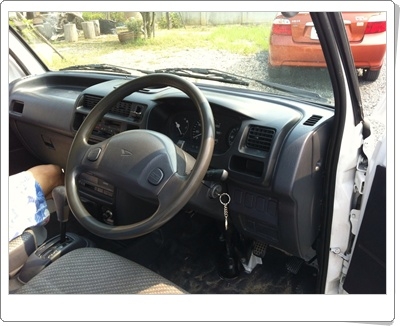 ขาย... Daihatsu S200P  เกียร์ออโต้ หลังคาสูง สีขาวมุกทั้งคัน สภาพเยี่ยม