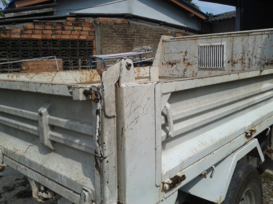 กระบะนิสัน  ดั้ม  พร้อมใช้งาน  เล่มพร้อม..