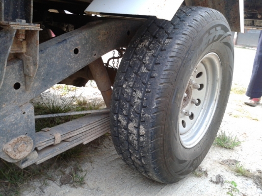 กระบะนิสัน  ดั้ม  พร้อมใช้งาน  เล่มพร้อม..