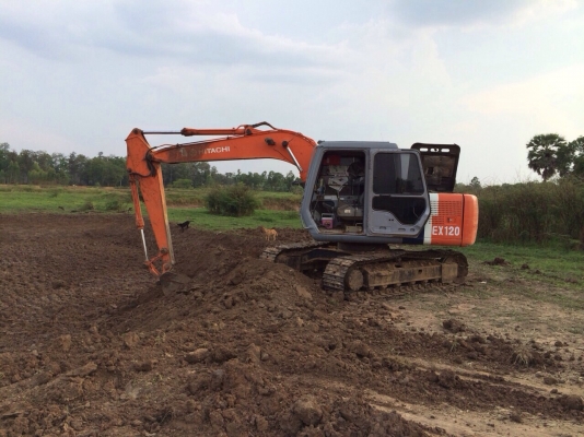 รถเก่านอก ขายตามสภาพ ex100-2. ไมล์ 8xxx  ชั่วโมง  ขายด่วน 750000