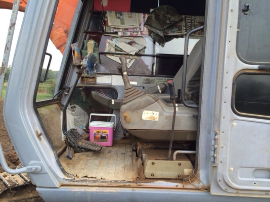 รถเก่านอก ขายตามสภาพ ex100-2. ไมล์ 8xxx  ชั่วโมง  ขายด่วน 750000