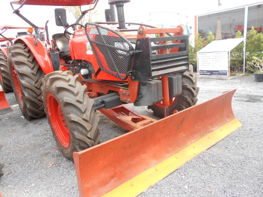 ขายรถแทรคเตอร์ ที่ได้รับมาตรฐานจาก KUBOTA ขายรถแทรคเตอร์ ที่ได้รับมาตรฐานจาก KUBOTA
