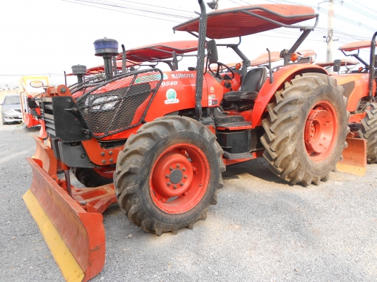 ขายรถแทรคเตอร์ ที่ได้รับมาตรฐานจาก KUBOTA ขายรถแทรคเตอร์ ที่ได้รับมาตรฐานจาก KUBOTA