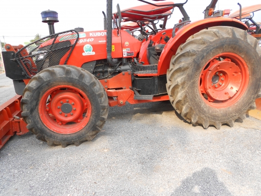 ขายรถแทรคเตอร์ ที่ได้รับมาตรฐานจาก KUBOTA ขายรถแทรคเตอร์ ที่ได้รับมาตรฐานจาก KUBOTA