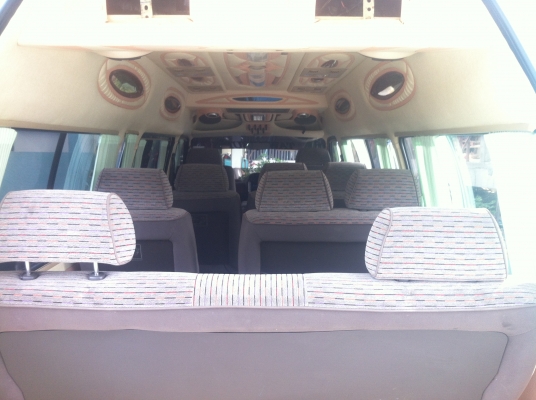 ขายด่วน รถตู้ toyota หัวจรวด หลังคาสูง ราคา 180000 บาท