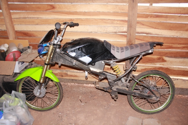 โครงสร้างแนว KRS โชคหน้าหลังนิ่มๆ หูเครื่องสี่จังหวะ