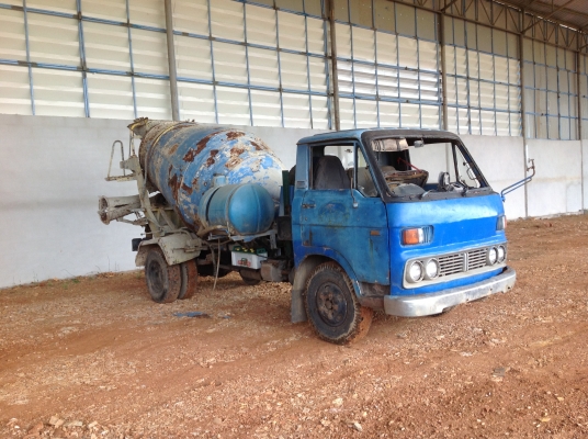 ขายรถโม้ 2.5 คิว มีพุแต่ไม่รั้ว มีทะเบียน ของนอกแท้